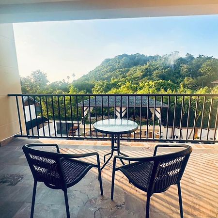Ocean Pie Phuket - Adult Only Hotel Rawai Luaran gambar